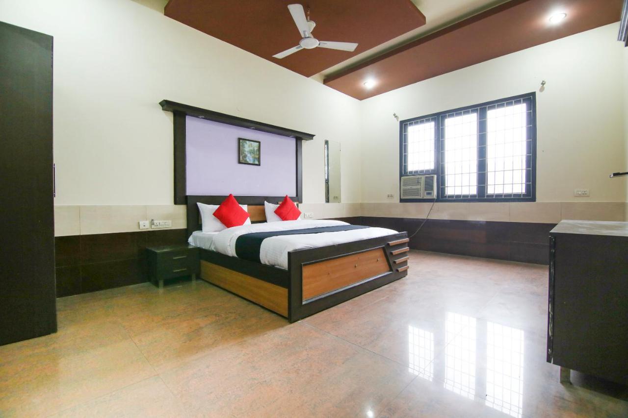 Capital O 68148 Hotel Shree Jee Palace Ghaziabad Esterno foto