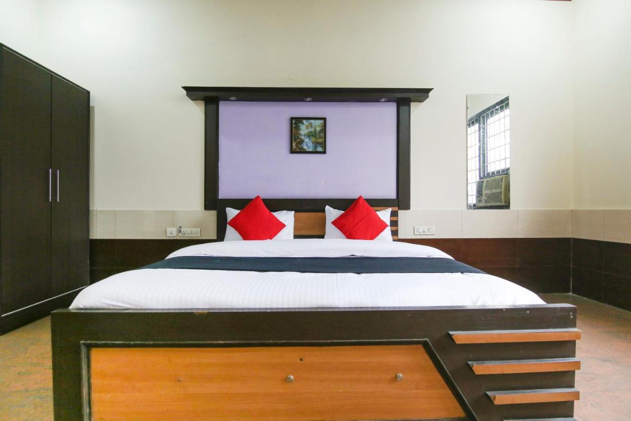 Capital O 68148 Hotel Shree Jee Palace Ghaziabad Esterno foto